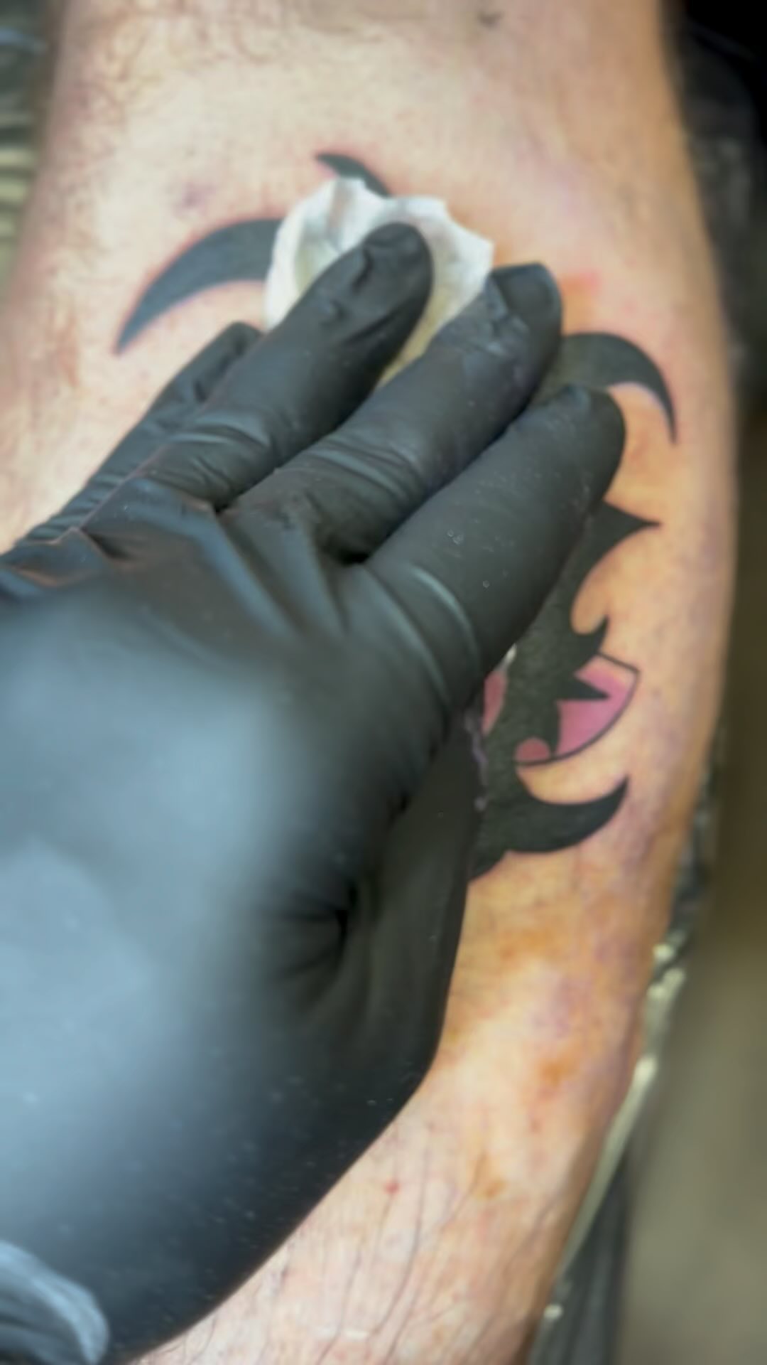 #barriosesamo #condedracula #traditionaltattoo #borneotattoo #madridtattoo #chamberitattoo @latorretattoo