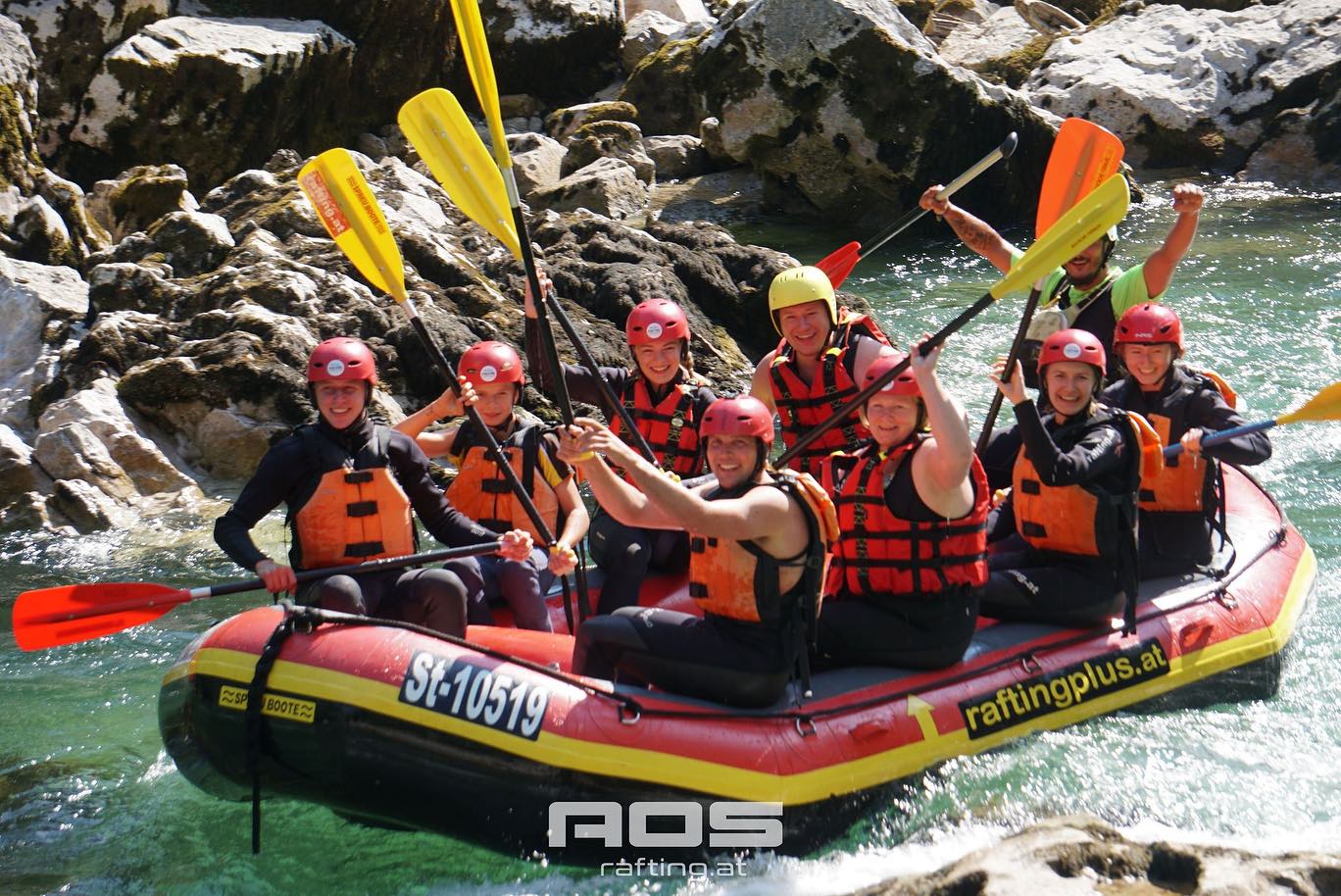???Jugendfeuerwehr Ausflug 2023???
Dieses Jahr fuhr unsere Jugend in die Steiermark zum Raften. ?
Anschließend hat die engagierte Truppe die schöne Gegend im Hochseilgarten erkundet.??
Für alle Beteiligten war es ein riesiger Spaß!??
#jugendfeuerwehr #feuerwehrvogtareuth #ausflug #raften #gaudi #bestesteam