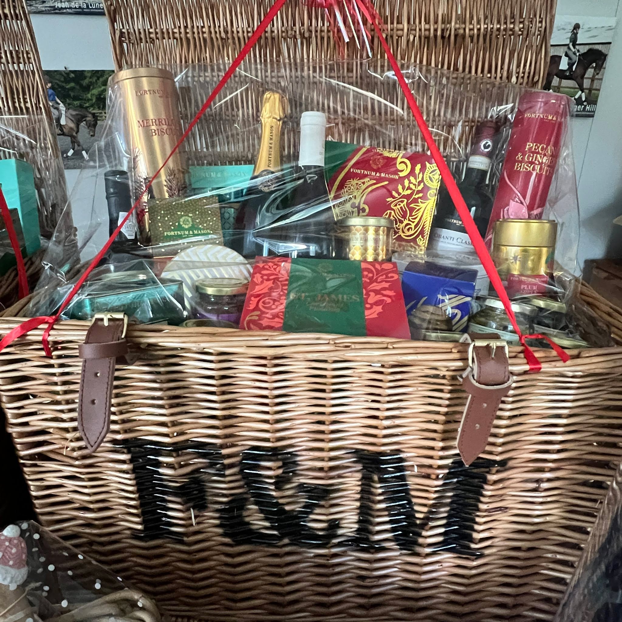 Amazing hamper prizes feature for our Charity Fundraising Raffle - Just £5 for 5 tickets, so please do buy your tickets if you can! The raffle will take place on 5 December. You can buy tickets with the following link:
https://www.tickettailor.com/events/moorcroftracehorse/1044166?