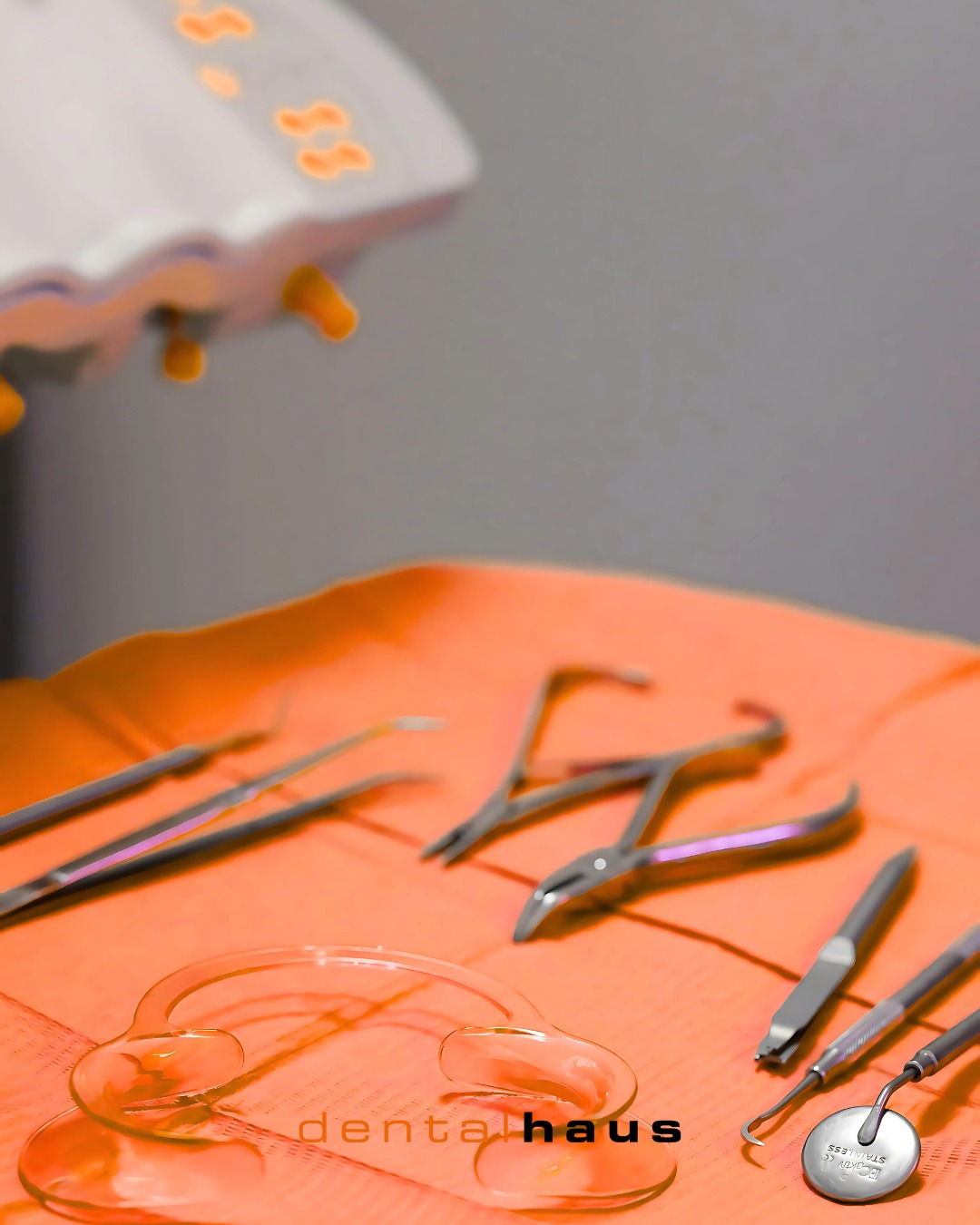 Präzision, Hygiene & Vertrauen – das beginnt bei uns schon beim ersten Handgriff. ?✨
Unser Behandlungstray ist für jeden Patienten individuell vorbereitet – natürlich steril und mit größter Sorgfalt.
Denn Ihr Wohl steht bei uns an erster Stelle. ?
? Sie haben Fragen zu den Instrumenten oder Abläufen? Wir erklären Ihnen gerne jeden Schritt – ganz ohne Zahnarzt-Deutsch. ?
Kontaktieren Sie uns gerne telefonisch unter 0919160347 um einen Termin zu vereinbaren!
#Behandlung #Zahnarztpraxis #Zahngesundheit #Zahnarztinstrumente #DrPrompl #Forchheim #Dentalhaus