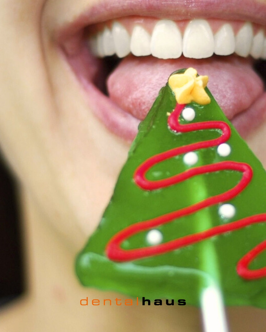 Der Dezember ist da! ❄️
Kälte, trockene Luft und süße Speisen können die Zähne zusätzlich belasten. Mit gezielter Pflege bleiben sie auch in der kalten Jahreszeit gesund und stark.
#Zahngesundheit #Mundgesundheit #Zahnpflege #GesundeZähne #Winterzeit #GesundImWinter #StrahlendesLächeln #RundumGesund #ZähneImWinter #Smile #DentalCare #OralHealth #HealthySmile #Forchheim #dentalhaus