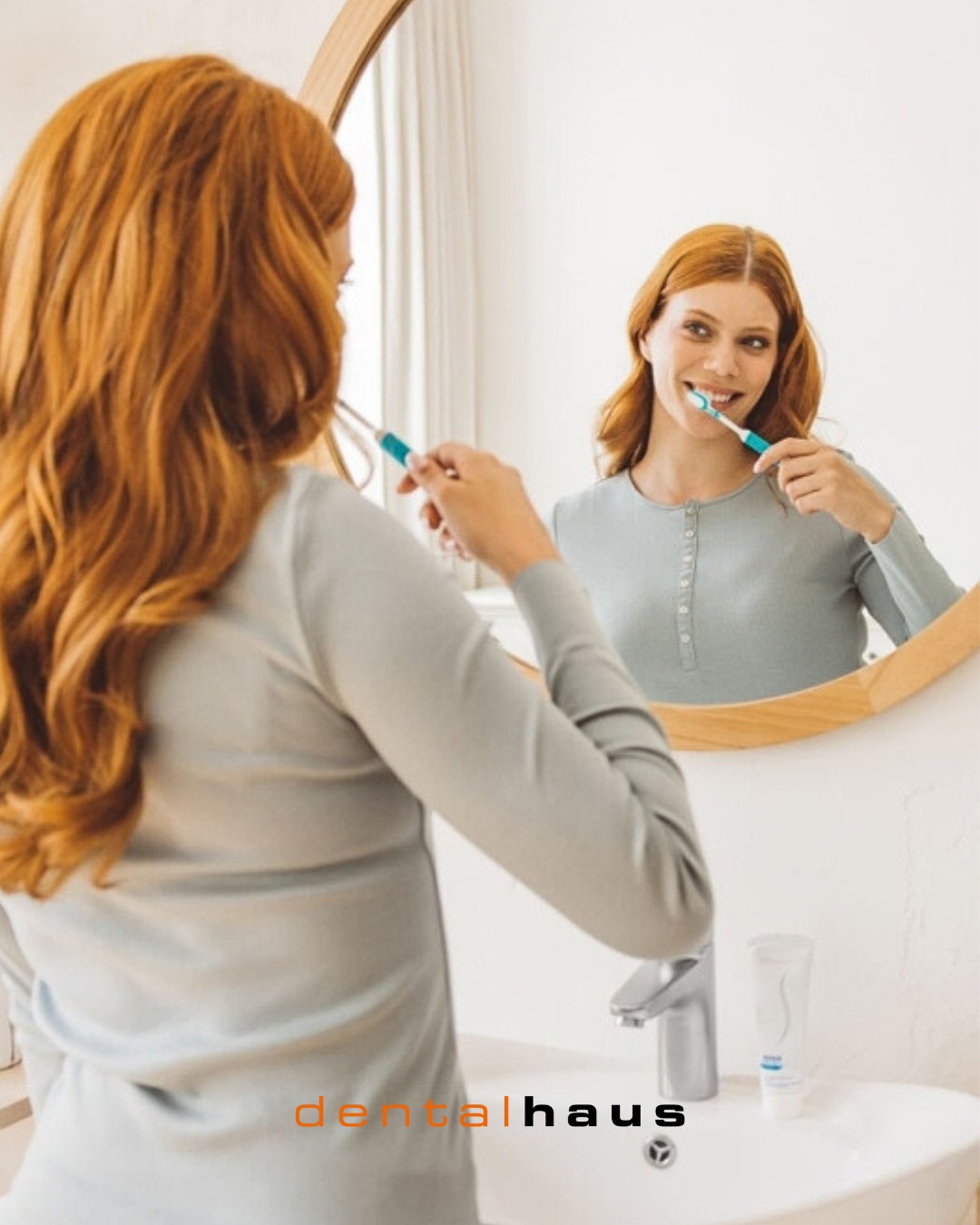 Auch an Weihnachten auf sanfte Zahnpflege setzen, für starke Zähne und entspannte Feiertage.
#Zahnpflege #Weihnachten #GesundeZähne #DentalCare #Feiertage #Mundgesundheit #ZahnTipps #SanftePflege #Zahnmedizin #GesundesLächeln #Forchheim #dentalhaus