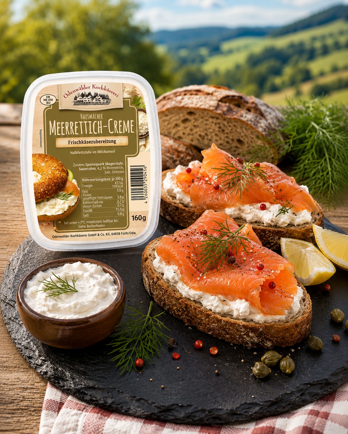Ein Klassiker, der einfach zusammengehört. ??
Zarter Räucherlachs trifft auf unsere cremige Meerrettichcreme – frisch, würzig und einfach lecker. ?
#odenwälderkochkäserei #kochkäse #frischkäse #meerrettich #räucherlachs #regional #hausgemacht #hausgemachtmitherz #genusspur #genussmoment #regionalgeniessen #odenwald