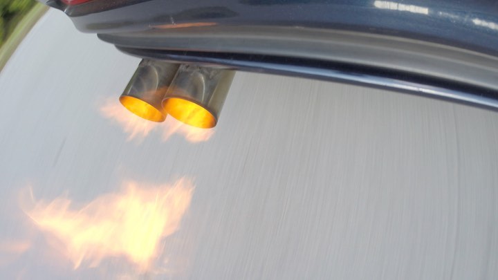 Some quick clips of my personal turbo 330. ??
1st clip: 40 Roll (Rolling anti lag) 2nd,3rd, Some 4th.
2nd clip: Some revving and launch control.
3rd clip: low rpm 2nd gear, 3rd, some of 4th.
I know I know, granny shifting on purpose??.
?This car was been dailyed on boost since summer of 2019.
In February of this year, it got a few upgrades, most notably @boostlab BB 6262 and @treadstoneperformance TR10 intercooler.
✅Currently running the car at 11 psi on 93 octane, waiting on a few things before she sees the dyno.
?DM for inquires?
✅Forced Induction and Performance Tuning packages available!
✅Naturally Aspirated, Turbocharged, Supercharged, Nitrous!
❗️MS41
❗️MS42
❗️MS43
❗️MS45
❗️MSS54/MSS52
@soflo46ers
#soflo46ers #e46life #e46gang #e46fam #e46fanatics #bmwlifestyle #turbo #turbocharged #turboe46 #bmw #turbobmw #boost #boosted #m54b30turbo #m54b30 #m54turbo #exhaustgang #2step #2steppin #antilag #chaoscalibrations