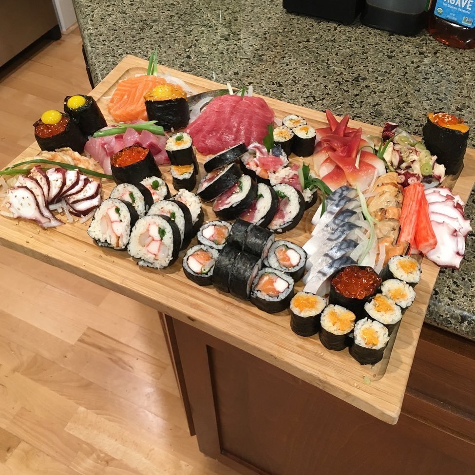 Need a private sushi chef???
This is a Maki, Nigiri, and Sashimi assortment that I made a few years ago! It consists of tuna, salmon, saba, surf clam, sea urchin, green mussels, imitation crab, salmon roe, quail egg, and steamed shrimp!
My name is @julianparks_ and I specialize in providing an Omakase (Chef’s Choice) experience throughout Southern California!
I mainly work around my own interpretation of traditional Japanese sushi with a slight hint of Parisian & Peruvian inspired flavors!
Follow me @asurfersushichef?
My website will be up and running by this Sunday evening. Stay tuned!?
Available for small private parties hosted in Santa Barbara, Ventura, and Los Angeles County!
**(4 Person Minimum)
**Within the next few months, I’ll also be able to work down in San Diego and Orange County for the holiday season!?☃️
Please DM me for menu inquiries or any other questions!
#asurfersushichef #sushi #sashimi #maki #omakase #sushicatering #sushichef #freshfish #privateomakase #partyplatter #surfing #privatechef