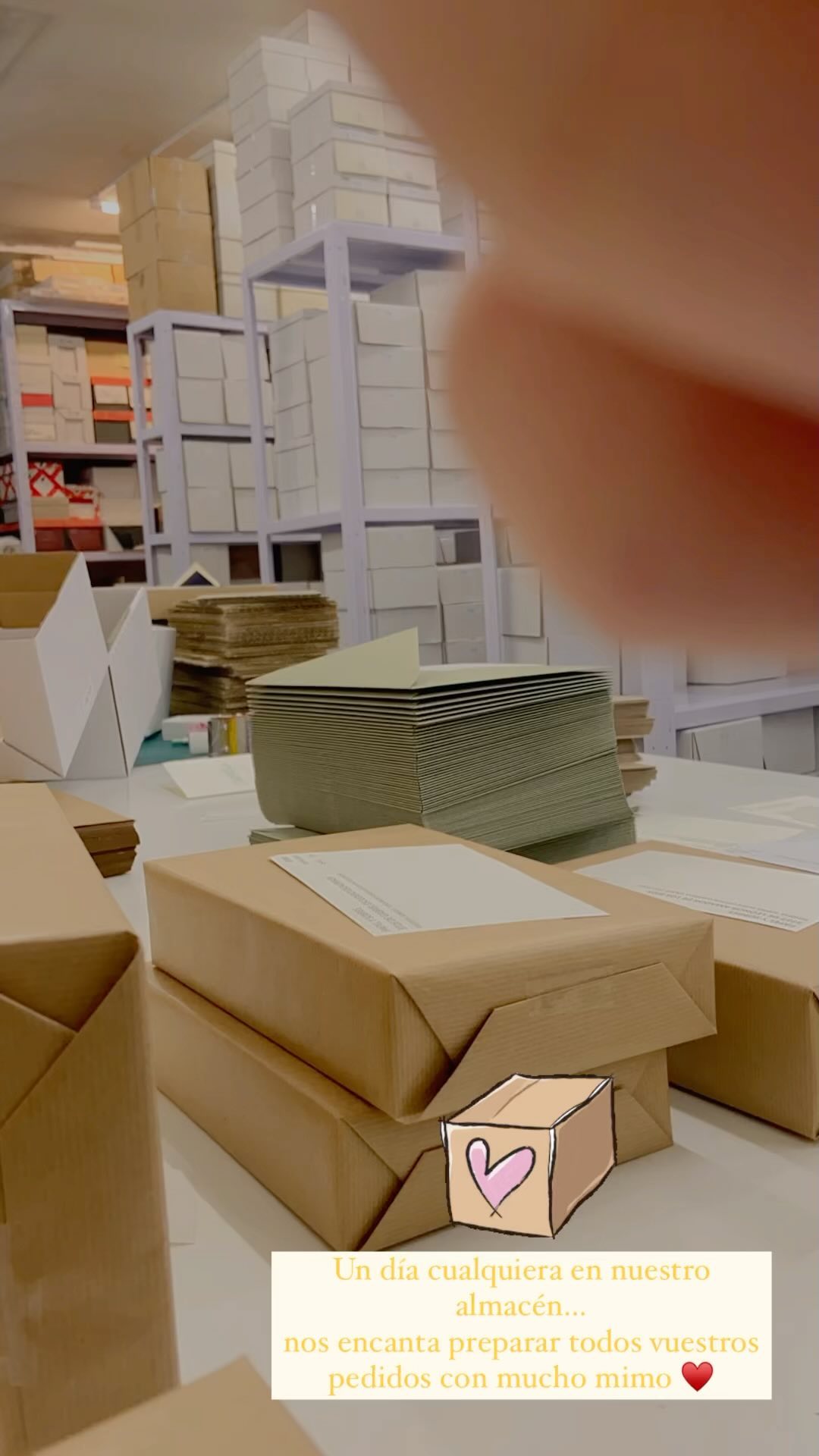 Estas semanas estamos ya a tope con la temporada 2023 y no podemos estar más felices por la confianza que depositáis en nosotros ? Nuestro día a día consiste en preparar todos vuestros pedidos con mucho mimo y dedicación ?