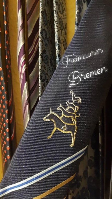 Freimaurer Loge Herder in Bremen
#freimaurerloge #freimaurerei #freemason #freimaurerbremen #fraternité #freimaurerwiki #mason #männerbund #brude #bruderkette #bremen #selbsterkenntnis