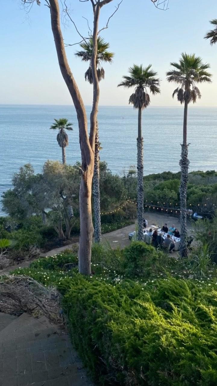 Need A Private Sushi Chef???
My name is Julian & I specialize in providing an Omakase (Chef’s Choice) experience within the comfort of your own home or private venue.
I mainly work around my own interpretation of traditional Japanese sushi with a slight hint of French & Peruvian inspired flavors!
Follow me @asurfersushichef??♂️
Check out my website: www.asurfersushichef.com?
(Link In Bio)⬆️?
Available for private events hosted in Santa Barbara, Ventura, Los Angeles, Orange, and San Diego County!
**If given at least a month’s notice, I may be able to travel up to Central and Northern California. Please don’t hesitate to ask!
DM me for custom menu inquiries or any other questions!
#asurfersushichef #sushi #nigiri #sashimi #maki #omakase #sushicatering #sushichef #freshfish #surfing #privateomakase #inhomechef #oceansideomakase #surfsaferinc