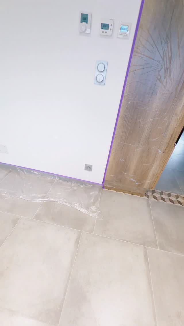 « MY WAY »
Quelques heures de travail résumées en quelques secondes.
Ici, ambiance Atlantique, lumière douce et profondeur maximale. ?
Chaque projet est pensé sur mesure, en fonction du lieu et de l’histoire qu’il doit raconter.
Vous verriez quoi derrière VOTRE mur blanc ?
— Boris Bobz
#streetart #fresquemurale #artmural #decointerieur #artistfrancais