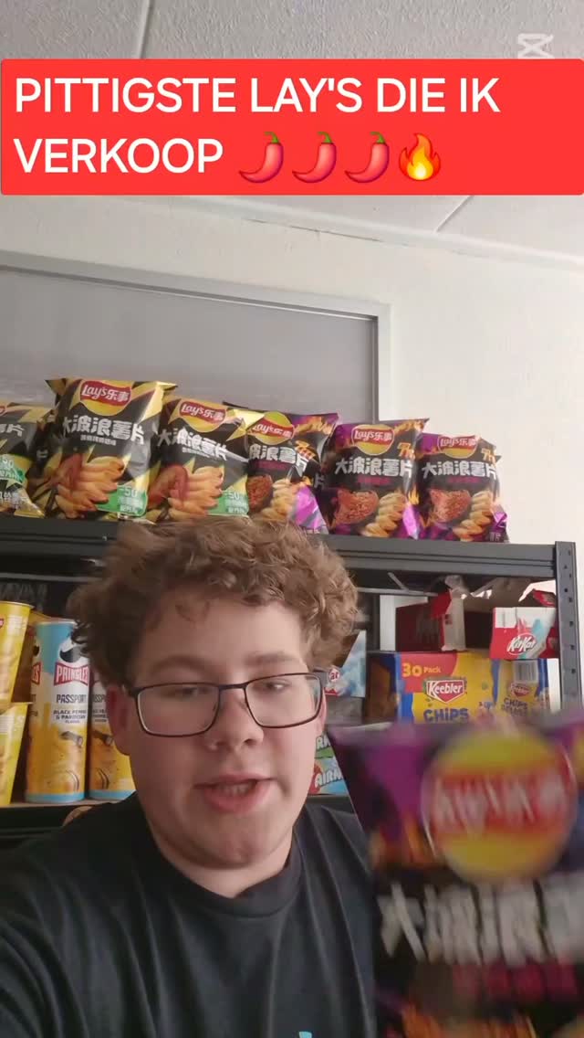 De pittigste Lay's die ik verkoop 🔥 Hot Chicken Noodle smaak, sugarrushcandy.nl #sugarrushcandy #laysbigwave #exotischesnacks #snackaddict #viral webshop nederland foodie koreansnacks