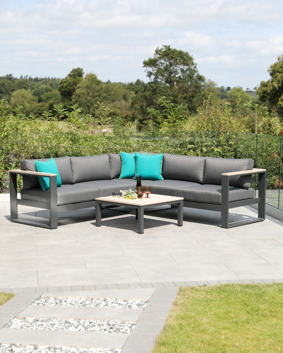Soak up the sun with the sleek and modern Supremo Mannington collection ☀️?
Crafted with lightweight aluminium frames for effortless placement, heat-transfer tabletop detailing for a premium finish, and ultra-comfy, easy-care cushions — it’s made for relaxing in style.
#OutdoorLoungeGoals #AlfrescoLiving #LowMaintenanceLuxury #EasterWeekend #PatioInspo #ModernGarden