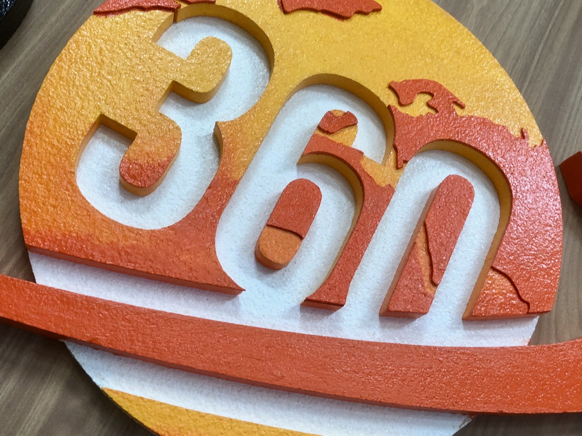 U današnjem svetu trgovine, prepoznatljivost brenda na prezasićenom tržištu čini razliku između uspešnih i neuspešnih kompanija. @primeshop360.rs to jako dobro zna i zato su našoj radionici poverili izradu znaka kompanije koji dominira njihovim poslovnim prostorom. Hvala na ukazanom poverenju ❤️
-
#retail #trgovina #prodaja #webshop #internetprodaja #direktnimarketing #direktnaprodaja #poslovniprostor #reklama #logo #logotype #cnc #cncmachine #foamcutting #foamcuttingmachine #stiropor #stirodur #stirodurreklame #stiroporart #stiroporimena #stiroporslova #stiropordekoracije #dekoracija #dekoracije #dekoracijevencanja #dekoracijaizloga #dekoracijalokala #brendiranje #brendiranjelokala #cncsecenjestiropora