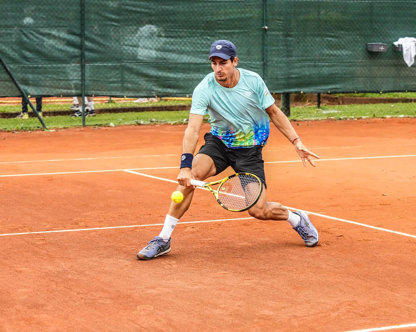 🎾 Lo senti? È il rumore del tennis che sta per tornare.
Palle break, applausi, sole su Milano e quel mix unico di sport e atmosfera che rende speciale l’Aspria Tennis Cup – Trofeo BCS.
📸 Nell’attesa, riviviamo insieme alcuni scatti dell’ultima edizione…
…e prepariamoci a farlo di nuovo!
🗓️ Dal 22 al 28 giugno
📍 @aspria_harbourclub – Milano
👀 Ci sarai?
📸 @francescopelusoph