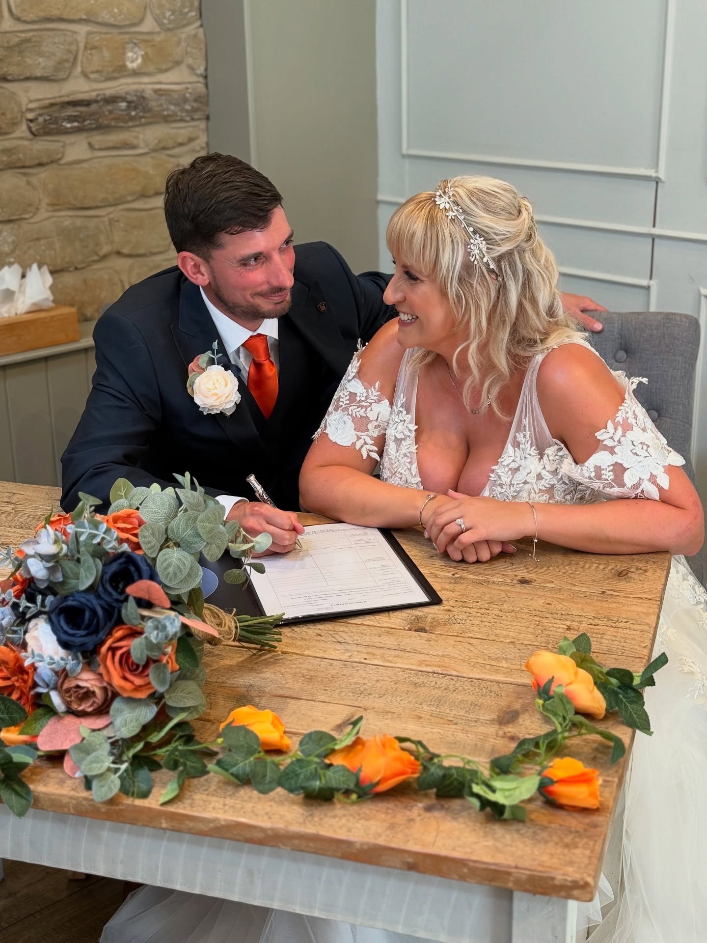 An update on 2026 availability! ✨?
I have some dates left after having many enquiries recently. I recommend popping me a DM sooner rather than later to secure your date.
P.S. The 2027 diary is now OPEN!