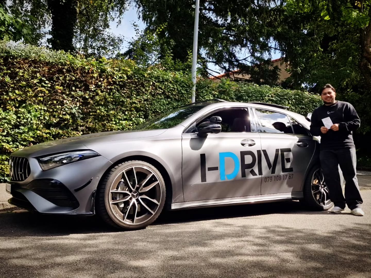Ace ich gratuliere dir zur bestandenen Führerprüfung ??
Experte: Herr Wälchli
Taxi mod on. ?
Ich denke ab jetzt lebst auch du nur noch auf 4 Räder und spuulst die Kilometer runnter. ?
Ich wünsche dir allzeit gute Fahrt und
danke dir für das entgegengebrachte Vertrauen an meine Fahrschule. ??
@ace.kazic
#Fahrschule #mercedes_amg #Basel #Prüfung #bestanden #positiv #auto #fahren #fahrstunden #idrivefahrschulebasel #AMG #a35amg #Fahrlehrer #Aargau #Baselland #Dynamik #dynamisch #freundlich #flexibel #Bewertung #0041791081749 #0041791081767 #Basel, Switzerland #führerschein #führerscheinbestanden #rheinfelden #kaiseraugst #drivingschool #motorfahrzeugprüfstation #freiheitsgefühl
