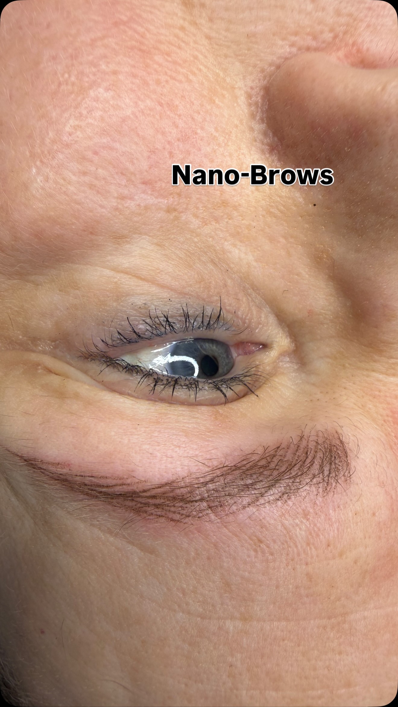 Vorher und Nachher ????
Ich Liebs ????
Nano-Brows Technik ist einfach der Gamechanger in der PMU Welt ?
#potsdam #permanentmakeupartist #pmu #nanobrows