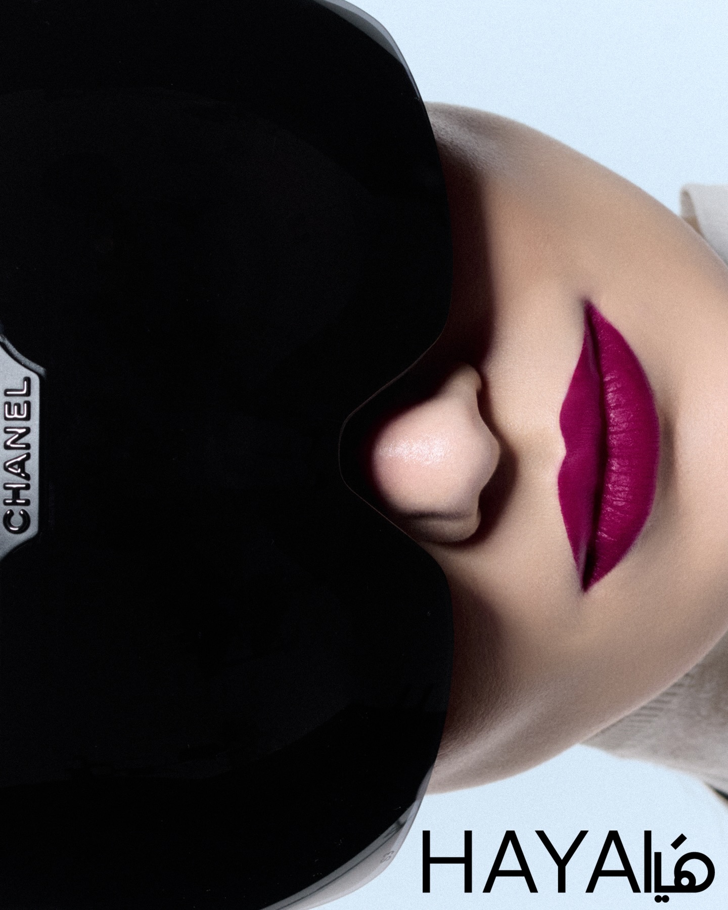 اكتشفي سحر الموسم مع إطلالات الجمال من Chanel في أحدث جلسة تصوير بعنوان Dazzle & Dream!@chanel.beautyرئيسة التحرير: @sima.maalouf
تصوير: @micheltakla_
ادارة فنية وستايلست : @sana_jamalii
مكياج: @kiwarkis لدى @mmgartists
شعر: @bettybeehair
عارضة: Melisa Kov لدى @a.n.t.mgmt