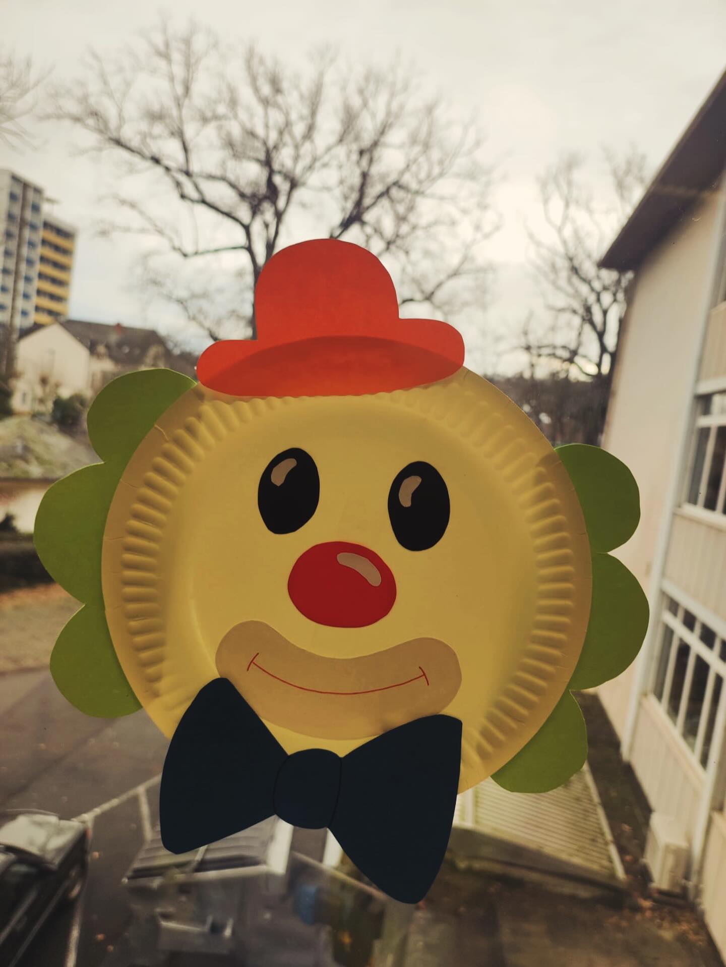 🎭🎉 Fastnachtsfieber an unserer Schule!Die angehenden Sozialassistenten der HBFSA25C und ih....