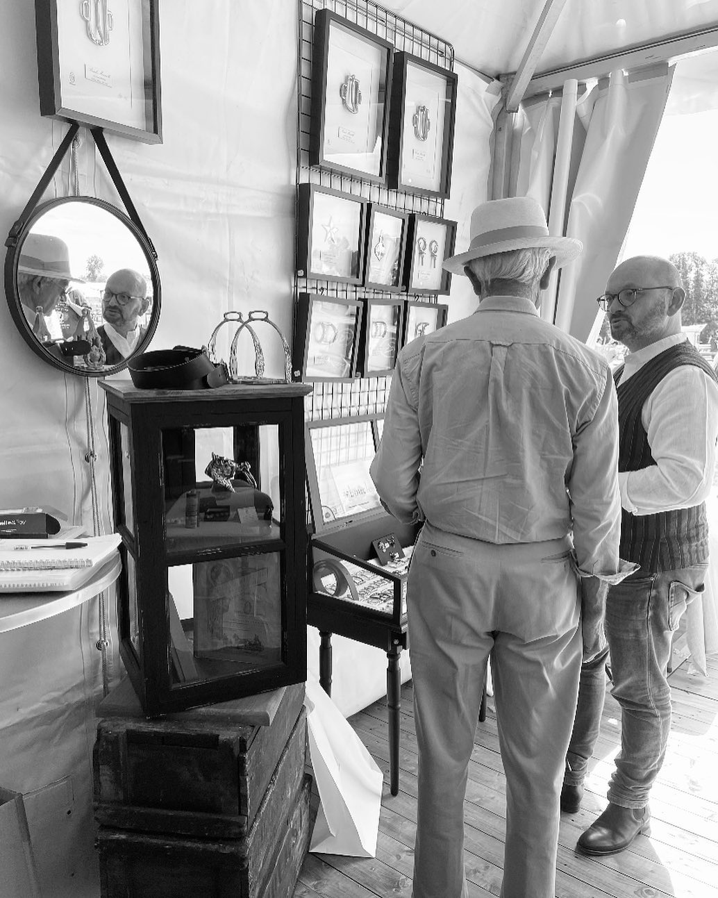 Maison Poursin - Jumping International de Chantilly du 12 au 15 Juillet 2023 - Instant du moment pris auStand Poursin . Accès libre jusqu’au 15 Juillet 2023.