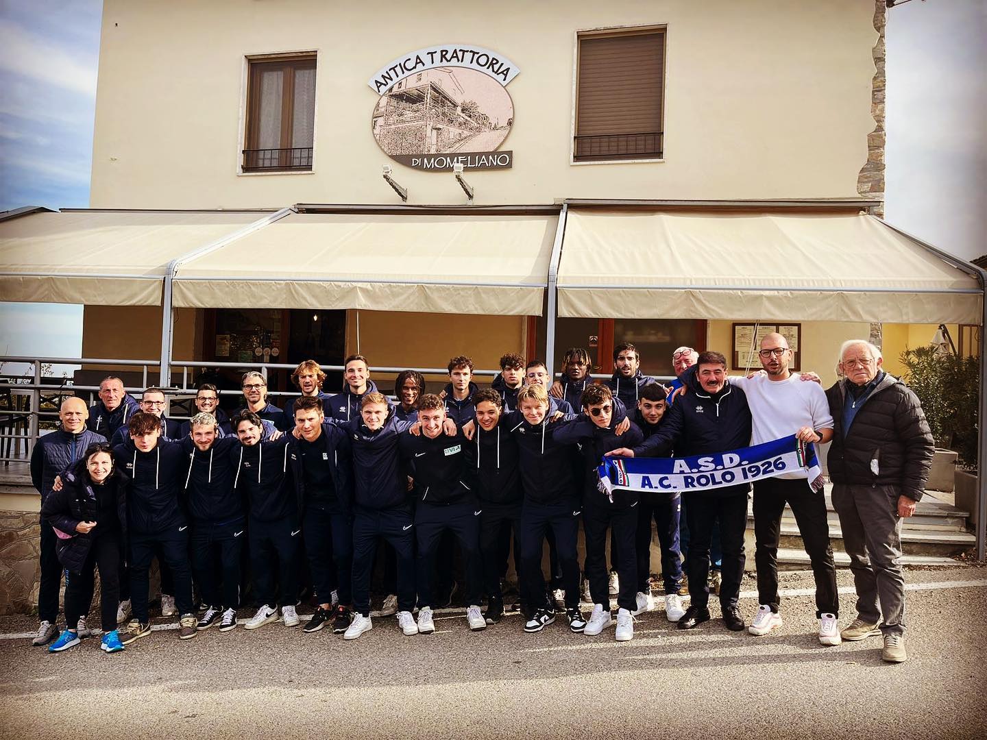 Un grazie speciale al @ACRoloCalcio per esserci passati a trovare …. A presto !!!?? @annalisabruini