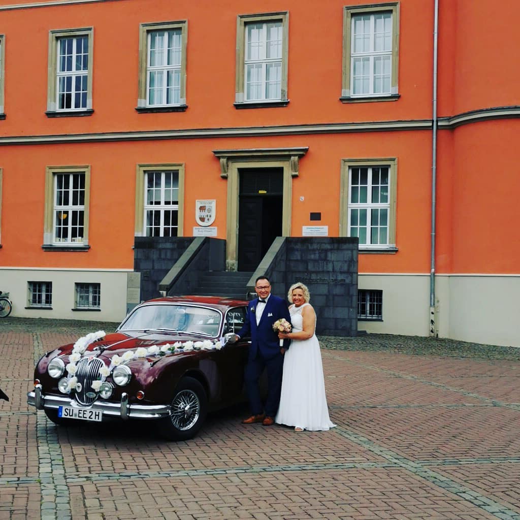 #wedding #Hochzeit #weddinginspo #bride #instawedding #brautundbräutigam #hochzeitsautomieten #Hochzeitsautonrw #weddingphotography #amazing #bestdayinlife #happy #love #bride #heiraten #mrandmrs #brideandgroom #justmarried #instabride #oldtimer #jaguar #jaguarmk2 #jaguarmkII #jaguarclassic #Hochzeitsauto #Brautauto #weddingcar #beautiful