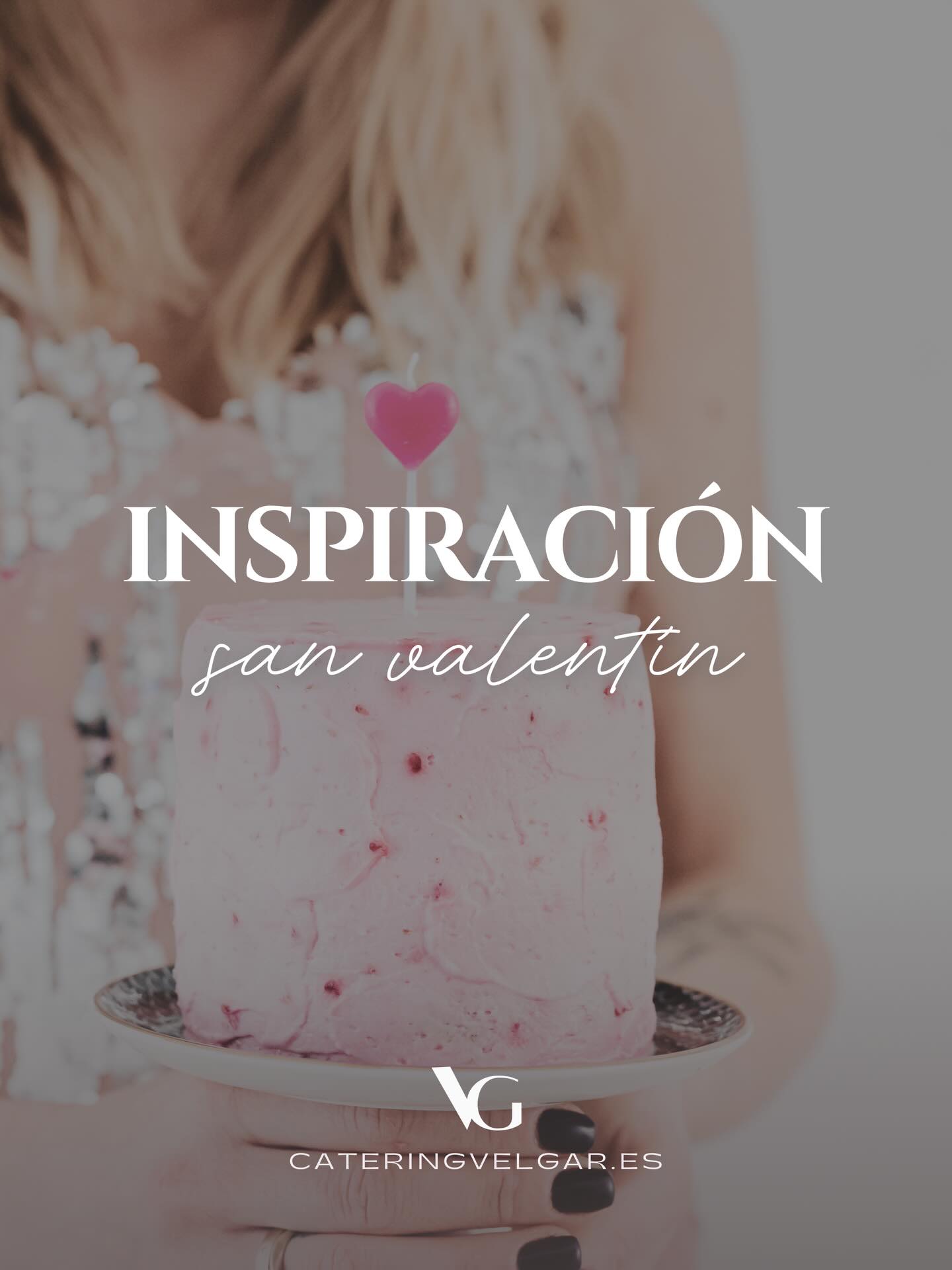El amor también se celebra en los pequeños detalles. En una mesa bonita, en un gesto inesperado y en esos sabores que hablan por sí solos.
Para esta fecha tan especial, te dejamos una selección de ideas dulces y creativas: tartas, galletas, helados, tortitas, gelatinas… incluso una pizza con mucho corazón.
Una inspiración para sorprender, compartir y disfrutar de cada bocado, ¡Celebra el amor con sabor, ternura y un toque de magia!
Amamos lo que hacemos
? www.cateringvelgar.es
? holavelgar@gmail.com
? (+34) 625 982 470
VELGAR Catering & Events ®️
©️ Copyright todos los derechos reservados