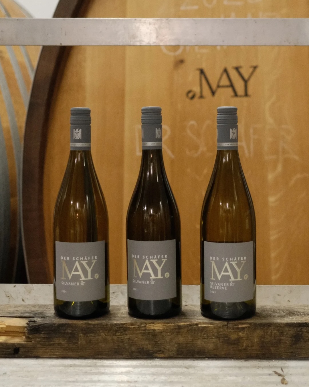 Unser Silvaner Der Schäfer ist Platz 5 der Top 100 Weine des Jahres 2025 - Kategorie Weißwein?
Jedes Jahr verkostet die Redaktion WEINWIRTSCHAFT eine spannende Auswahl an Weinen, um die erfolgreichsten Produkte des Jahres zu ermitteln. Dabei werden die Faktoren Qualität, Preis-Genuss-Verhältnis, Marktbedeutung und Image betrachtet. Rund 600 Weine waren im Vergleich und Silvaner ganz vorne dabei. Das ist für uns ein schönes Signal für seine wachsende Bedeutung im Premiumbereich!
#silvaner #weinwirtschaft