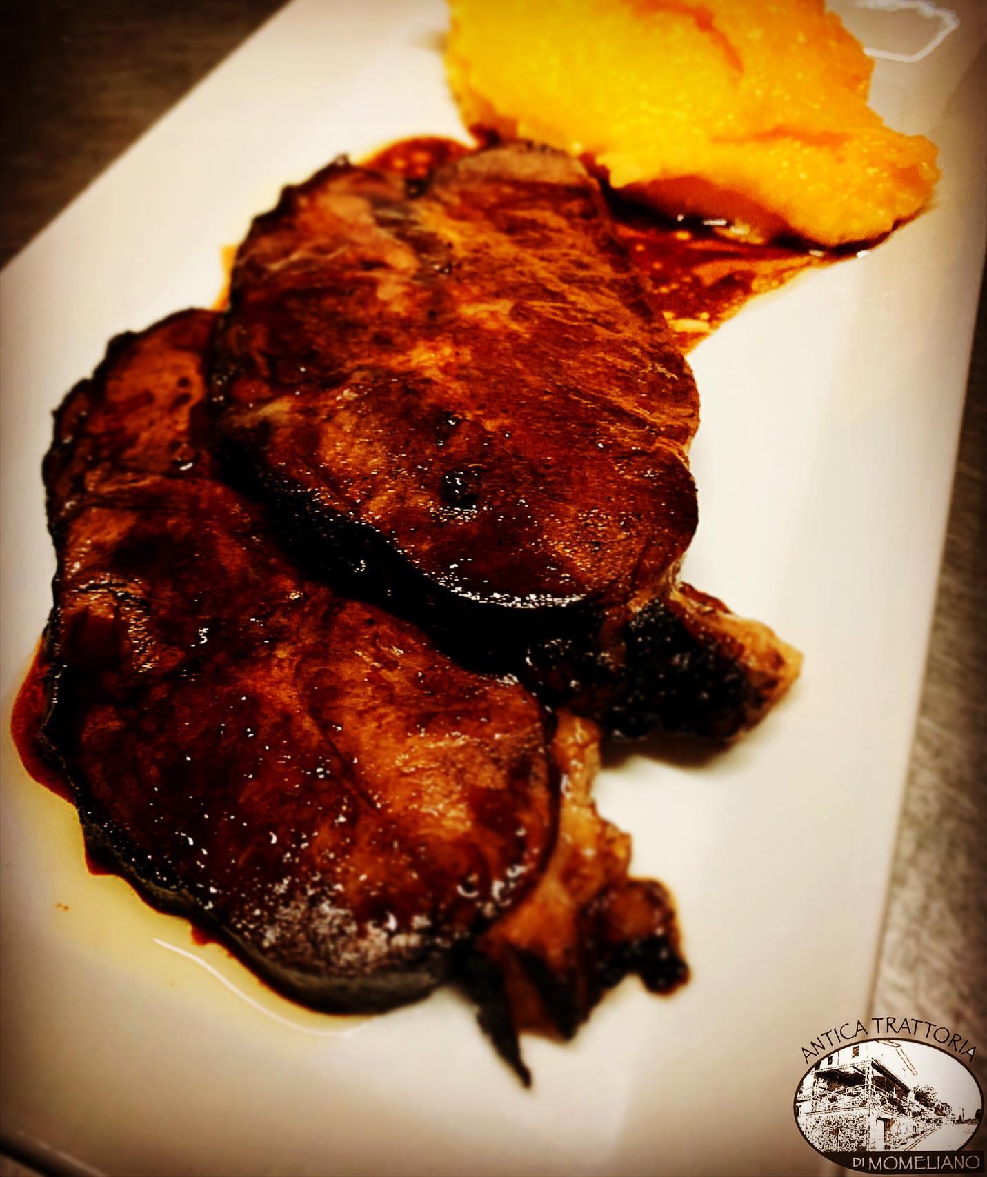 Brasato di manzo al Gutturnio…. #anticatrattoriadimomeliano #cucinapiacentina #cucinatipica #brasato #gutturnio #piacenza #piacenzafood #trattorie #trattorieitaliane #trattoriepiacentine