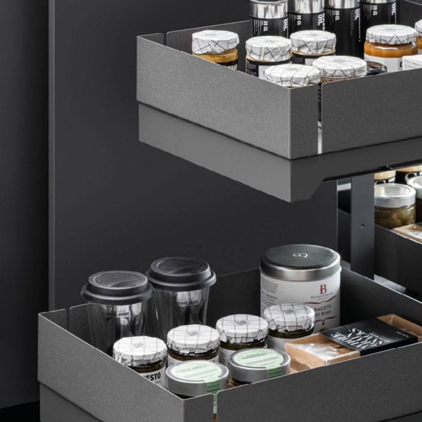 ⚠️ Produto da Semana: Flybox da @viboitaly
Transforme o canto da sua cozinha com o Flybox da Vibo,a solução que aproveita totalmente o espaço e garante acesso fácil a tudo!
? 100% acessível – prateleiras que saem totalmente para fora
? Máxima organização – ideal para panelas, tachos e utensílios
? Movimento suave – qualidade premium Vibo
? Design funcional – perfeito para cozinhas modernas
Quer mais espaço e funcionalidade sem complicações?
Este é o nosso produto da semana! Contacte-nos ?
#vibo
#design
#funcionalidade
#kitchen
#modern