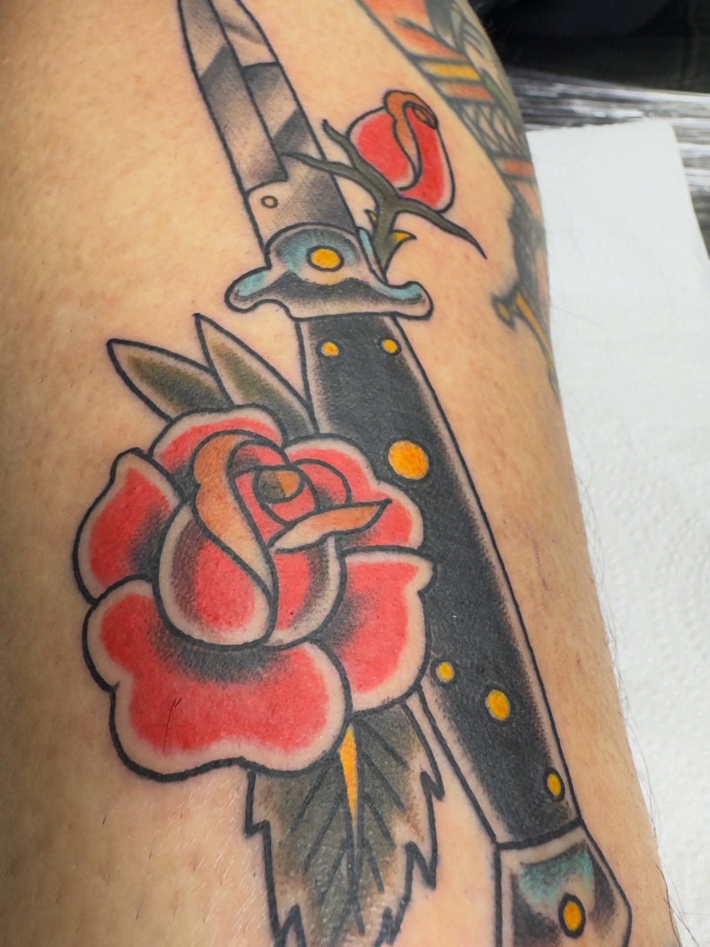 Parchecito especial para @andres_gallego. Un placer
#traditionaltattoo #classictattoo #madridtattoo