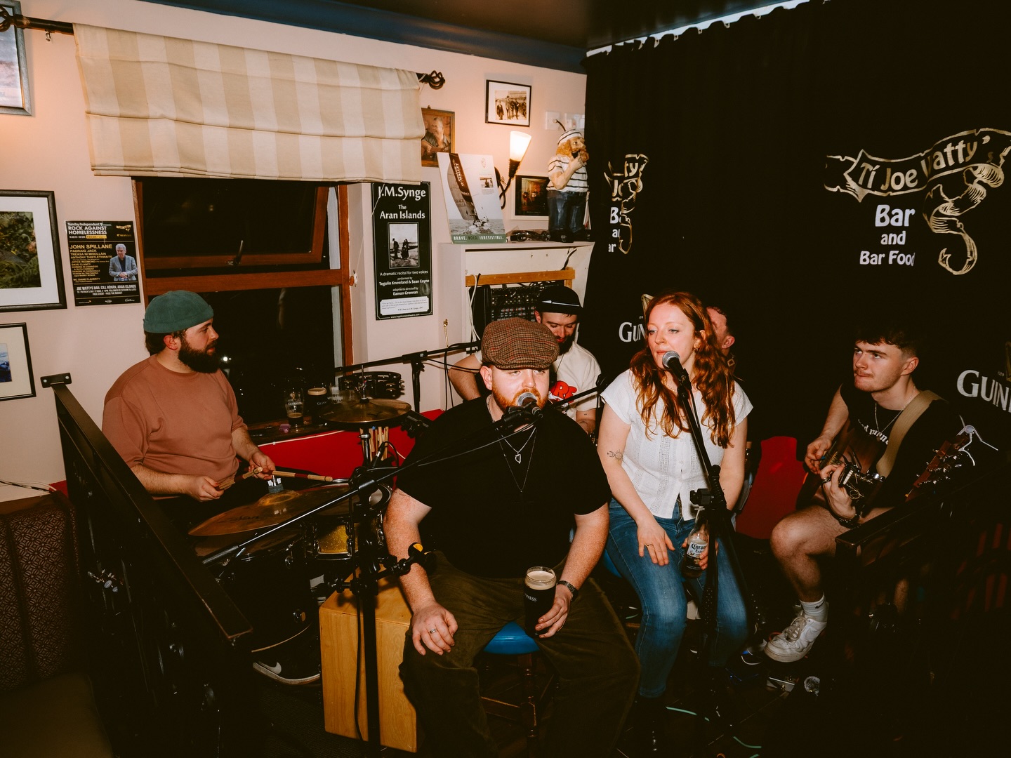 Tedfest 2026 with @groev_music and a lot of Irish coffee 🇮🇪☘️🎶 what an amazing weekend, honest to god!
thanks so much to the lads for coming out to play & to @joewattys for having us ♥️
📸 and of course thank you to @eanna_jpg for taking these lovely pictures ✨
#tedfest #groev #aranislands #inishmore #joewattys