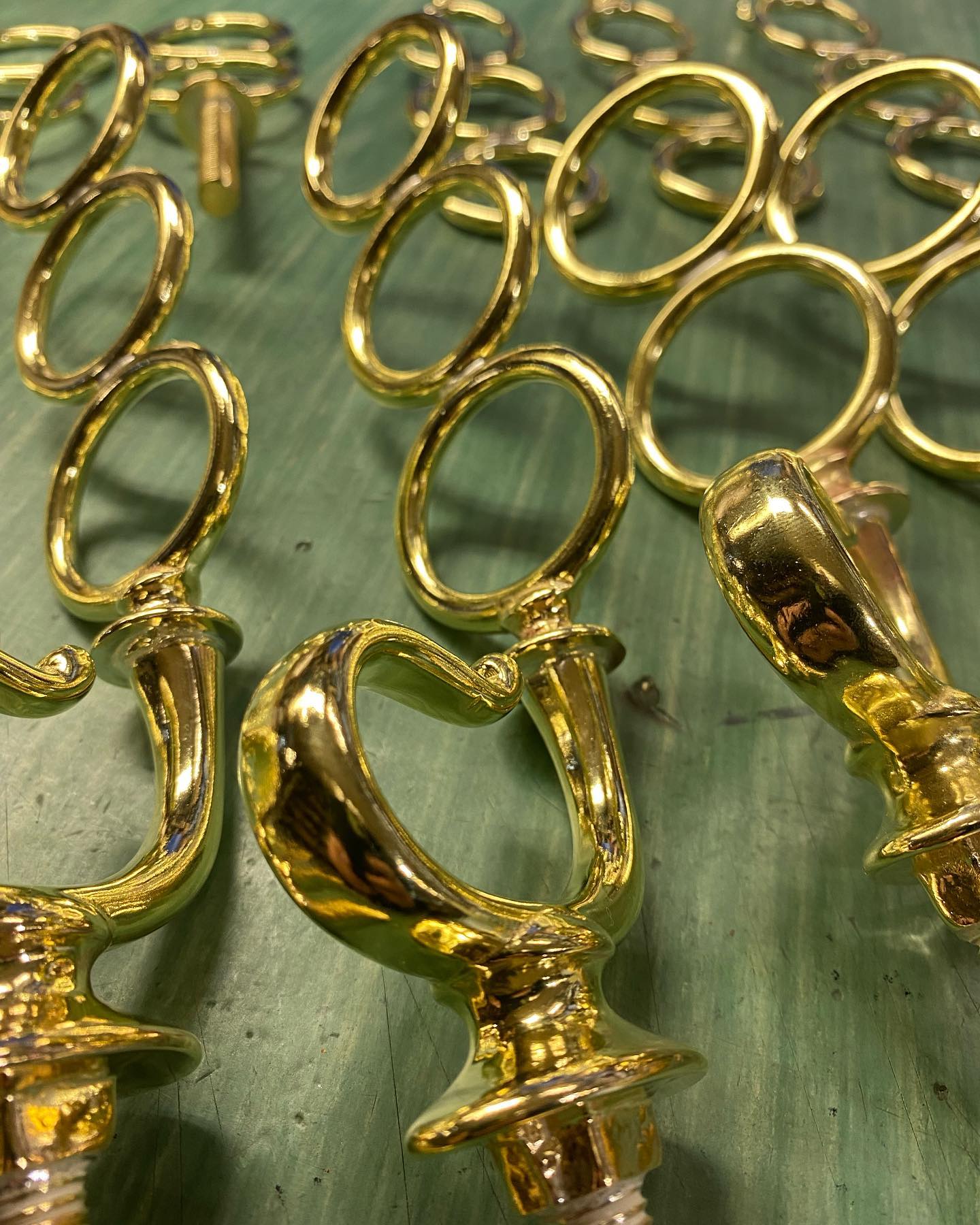 Maison Poursin : commande sur mesure pour Harnachement #maisonpoursin #harnachement #sellier #laiton #since1830 #fabricantàParis