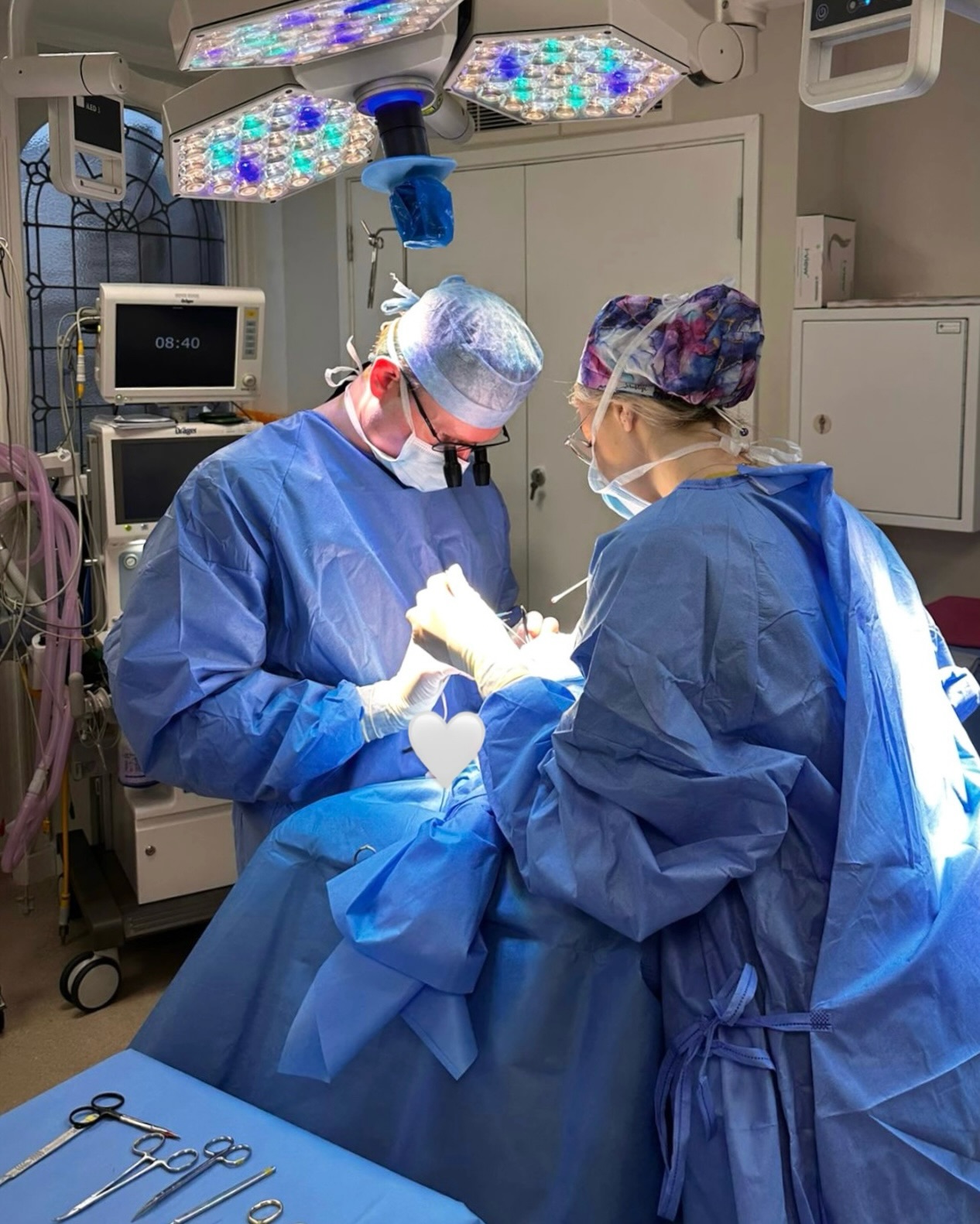 Precision in action 👁️✨
Mr Gino Vissers performing an upper blepharoplasty this morning at 101 Harley Street. Focused on subtle, natural results. @dr.ginovissers
#Blepharoplasty #101HarleyStreet #AestheticSurgery #HarleyStreet