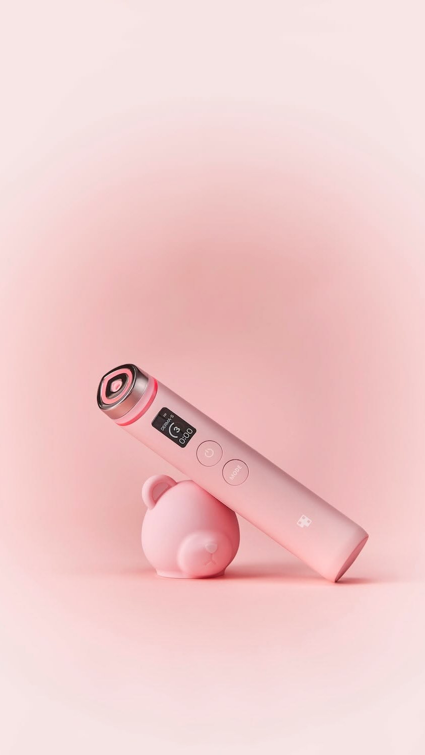 Трендовый микротоковый гаджет — Booster PRO от Medicube💖
✔️Стимулирует выработку собственного коллагена
✔️ Восстанавливает мышечный тонус лица
✔️Ускоряет лимфоток — уходят отёки и второй подбородок
✔️Улучшает проникновение уходовых средств
✔️Даёт видимый лифтинг-эффект
❗️Уже на полочках @kosmetika_uhod_brest
Подробнее о том, кому подходит, о режимах работы и т.д. — в актуальном «Бустер Medicube”🔜