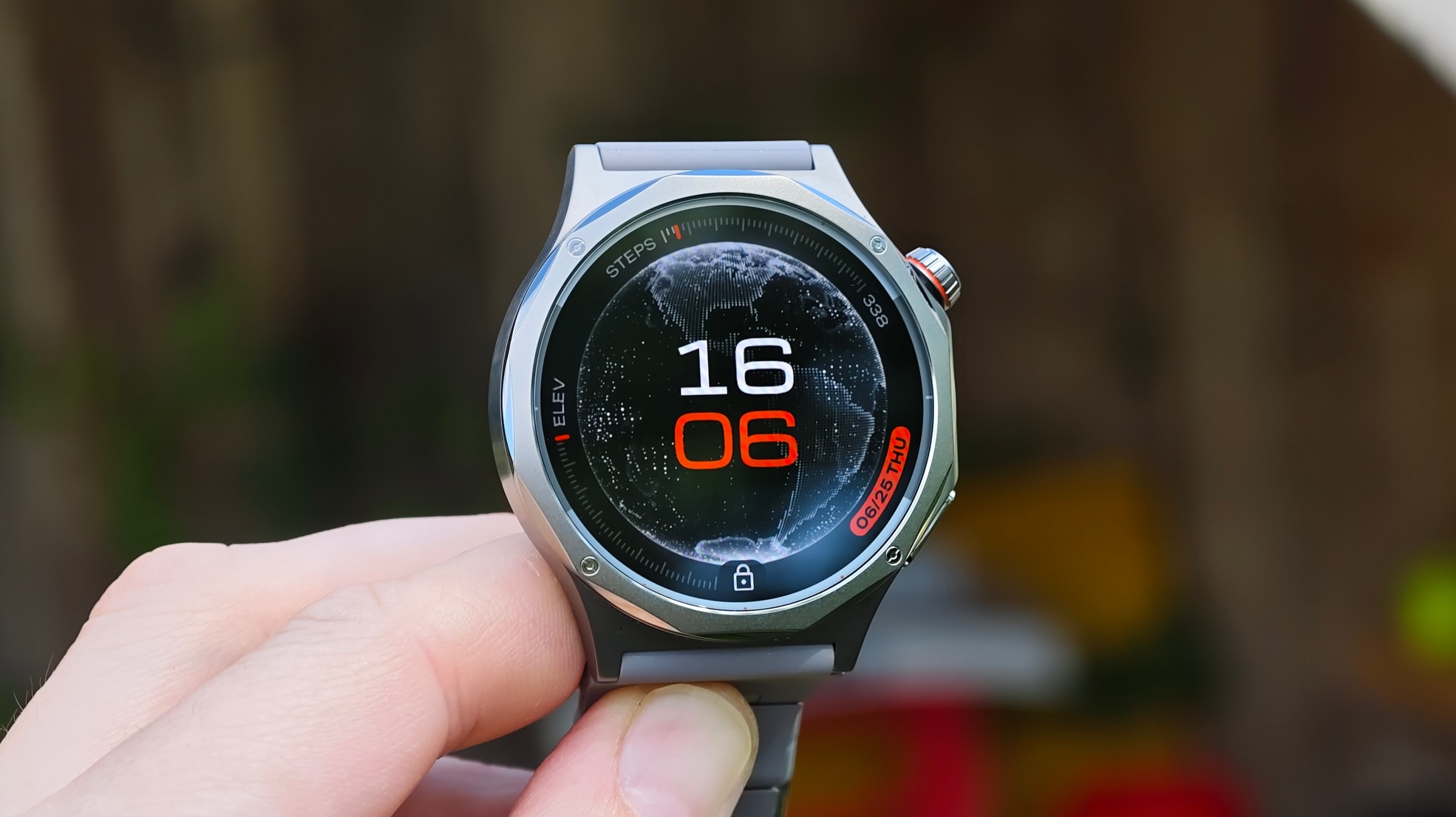 Die OPPO Watch X3 gehört zu den spannendsten Android Smartwatches des Jahres. Im Test überzeugt sie mit hochwertigem Design, starkem AMOLED Display, flüssigem Wear OS, zuverlässigen Gesundheitsfunktionen und einer Akkulaufzeit, die viele Konkurrenten klar hinter sich lässt.
Ganz perfekt ist sie nicht, denn die App könnte mehr Tiefe bieten und an schmalen Handgelenken wirkt die Uhr recht präsent. Trotzdem liefert OPPO hier eines der rundesten Smartwatch Pakete für Android Nutzer. Den ganzen Test gibts auf more-magazine.com (Link in Bio) #OPPO #OPPOWatchX3 #Smartwatch #WearOS #AndroidSmartwatch FitnessTracker HealthTracking Die OPPO Watch X3 gehört zu den spannendsten Android Smartwatches des Jahres. Im Test überzeugt sie mit hochwertigem Design, starkem AMOLED Display, flüssigem Wear OS, zuverlässigen Gesundheitsfunktionen und einer Akkulaufzeit, die viele Konkurrenten klar hinter sich lässt.
Ganz perfekt ist sie nicht, denn die App könnte mehr Tiefe bieten und an schmalen Handgelenken wirkt die Uhr recht präsent. Trotzdem liefert OPPO hier eines der rundesten Smartwatch Pakete für Android Nutzer. Den ganzen Test gibts auf more-magazine.com (Link in Bio) #OPPO #OPPOWatchX3 #Smartwatch #WearOS #AndroidSmartwatch FitnessTracker HealthTracking