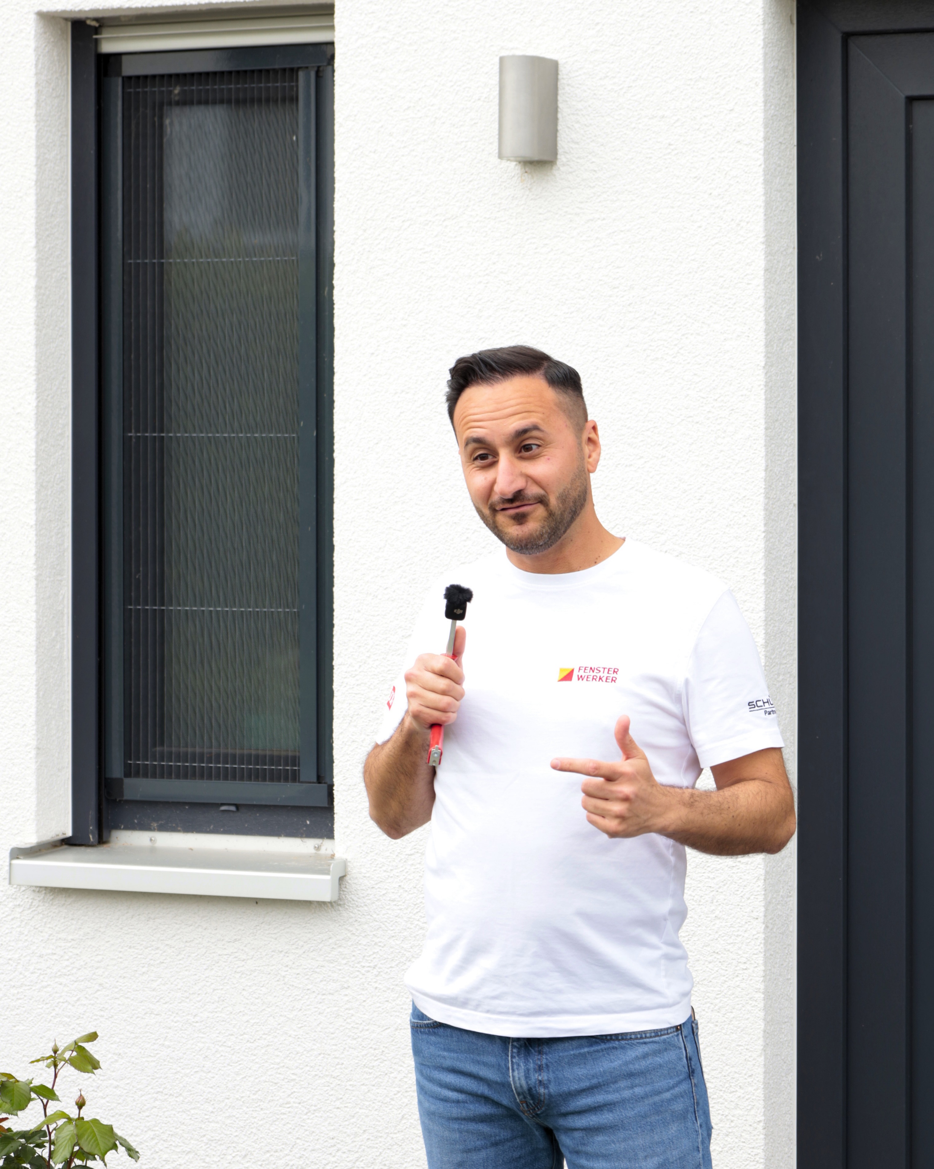 Gute Beratung ist für uns genauso wichtig wie saubere Montage.
Deshalb erklären wir verständlich, zeigen Möglichkeiten auf und empfehlen nur das, was wirklich Sinn macht💪
#showroom #dachaustadt #dachau #fensterwerker