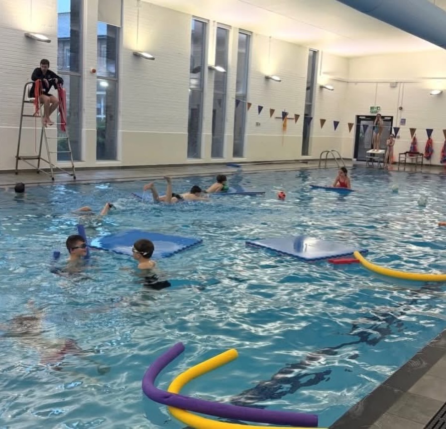 ☀️What an incredible summer☀️
Huge thank you to all the children that joined us this summer for our holiday club!! We had an incredible time and hope you did too!🌻
Keep an eye out for our upcoming camps🥰