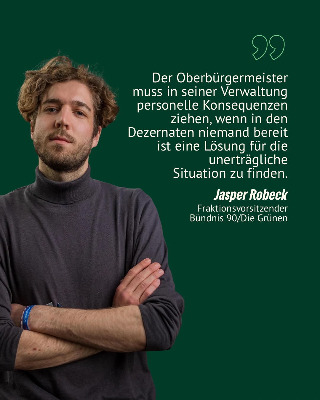 Wer übernimmt Verantwortung für diesen politischen Skandal?🤔
Der Oberbürgermeister Andreas Horn hat die Stellenausschreibung für das Standesamt zurückgezogen, während die CDU und SPD die Bereitstellung von Haushaltsmitteln ❌ abgelehnt haben. Alternativen, wie eine vorübergehende Personalumsetzung, bleiben ungenutzt.
Die Hauptleidtragenden sind die Migrant*innen sowie die Mitarbeitenden des Standesamtes.
Der Oberbürgermeister muss in seiner Verwaltung personelle Konsequenzen ziehen, wenn in den Dezernaten niemand bereit ist eine Lösung für die
unerträgliche Situation zu finden‼️
#erfurt #grüneerfurt #grüneimstadtrat #einbürgerung #einbürgerrungsstau