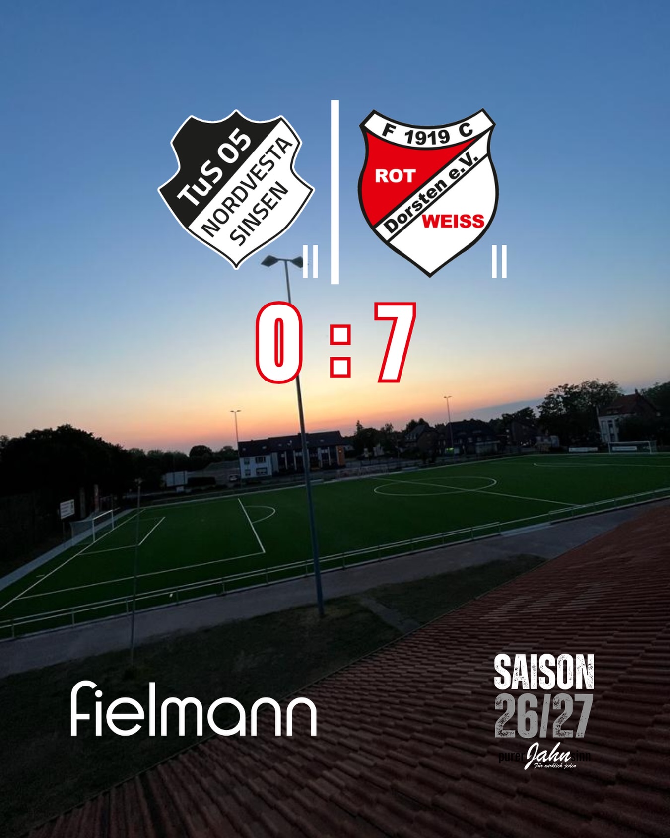 ?⚪ #THEZWOTE SIEGT IN SINSEN! ? | #THEZWOTE
Auswärts beim TuS Sinsen II feiert unsere Zweite einen starken 7:0-Erfolg (3:0)! ❤️?
Von Beginn an zeigte unser Team, wer heute die drei Punkte mitnehmen wollte. Bereits in der 8. Minute eröffnete Justin Friedrich den Torreigen. Noch vor der Pause legte Friedrich mit seinem zweiten Treffer nach, ehe Timo Fragemann in der 31. Minute auf 3:0 erhöhte.
Nach dem Seitenwechsel ging es dann richtig los! ?
⚽ 4:0 Marcel Peiser (46.)
⚽ 5:0 Marcel Peiser (60.)
⚽ 6:0 Marcel Peiser (63.) – Hattrick! ??
⚽ 7:0 Nico Köhler (88.)
7:0 – Auswärtssieg! ?
Unsere #thezwote nimmt damit drei Punkte und jede Menge Selbstvertrauen mit zurück zum Jahnsportplatz.